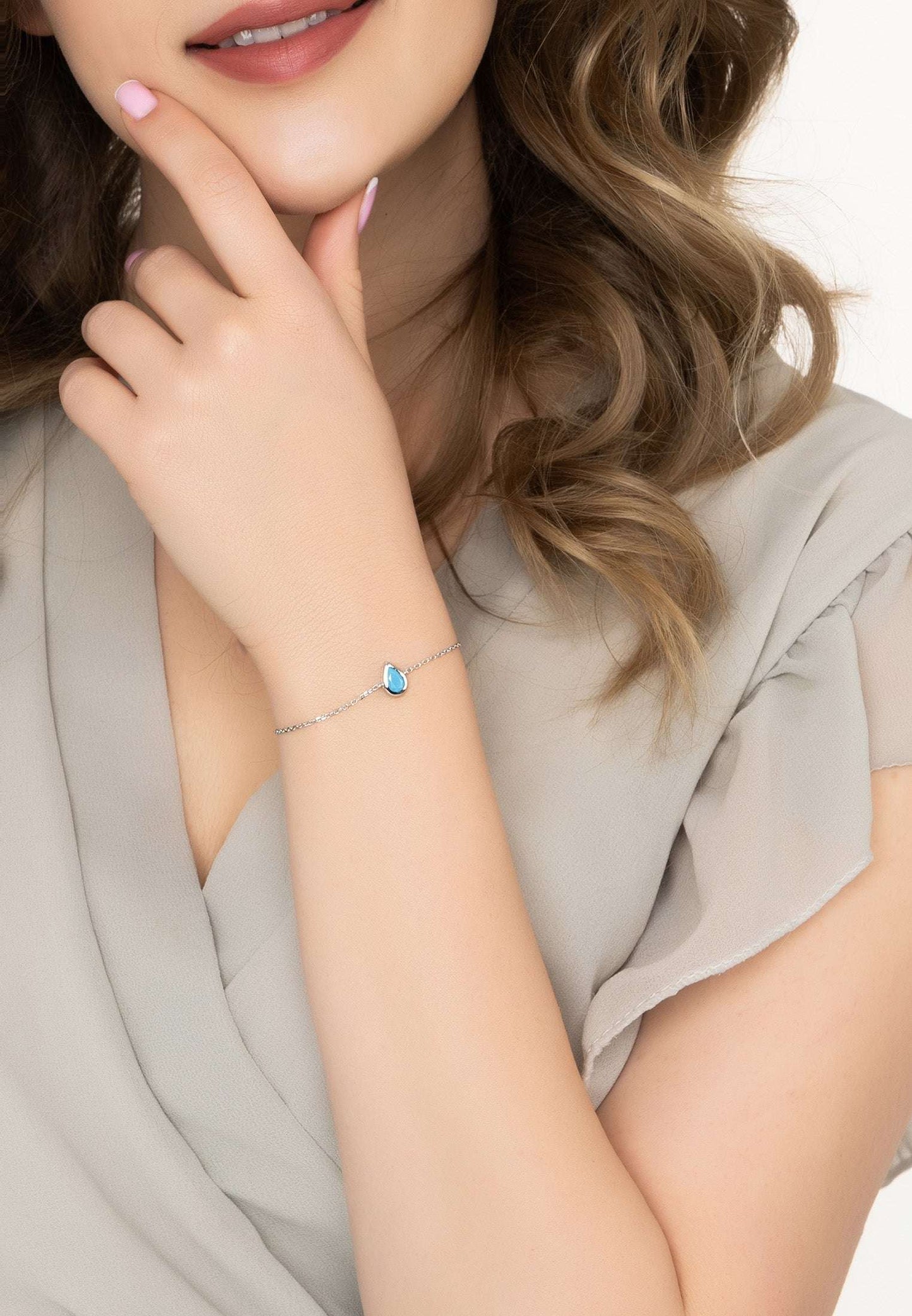 Mini Teardrop Bracelet in Silver with Turquoise