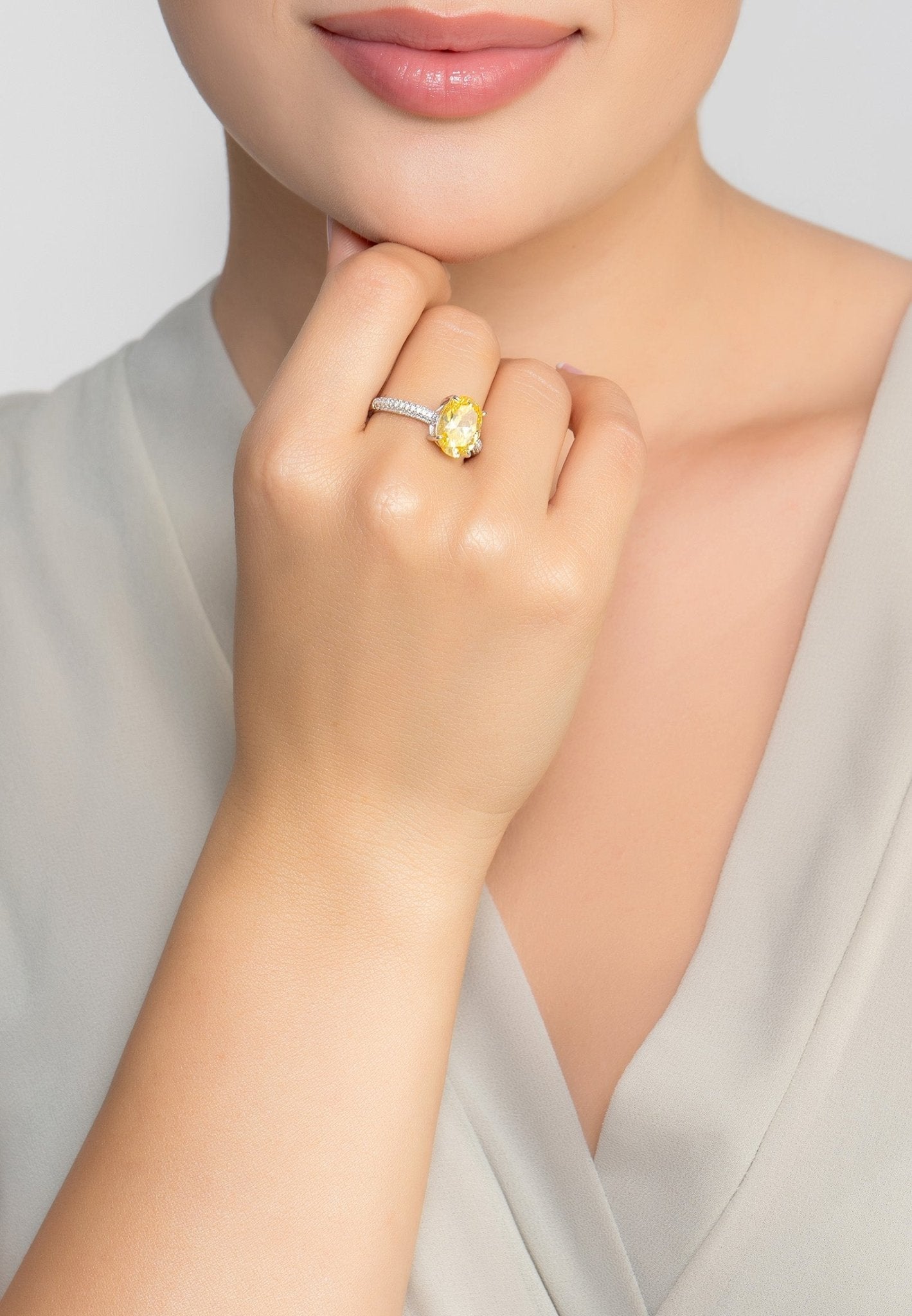 Alexandra oval cocktail ring lemon topaz silver