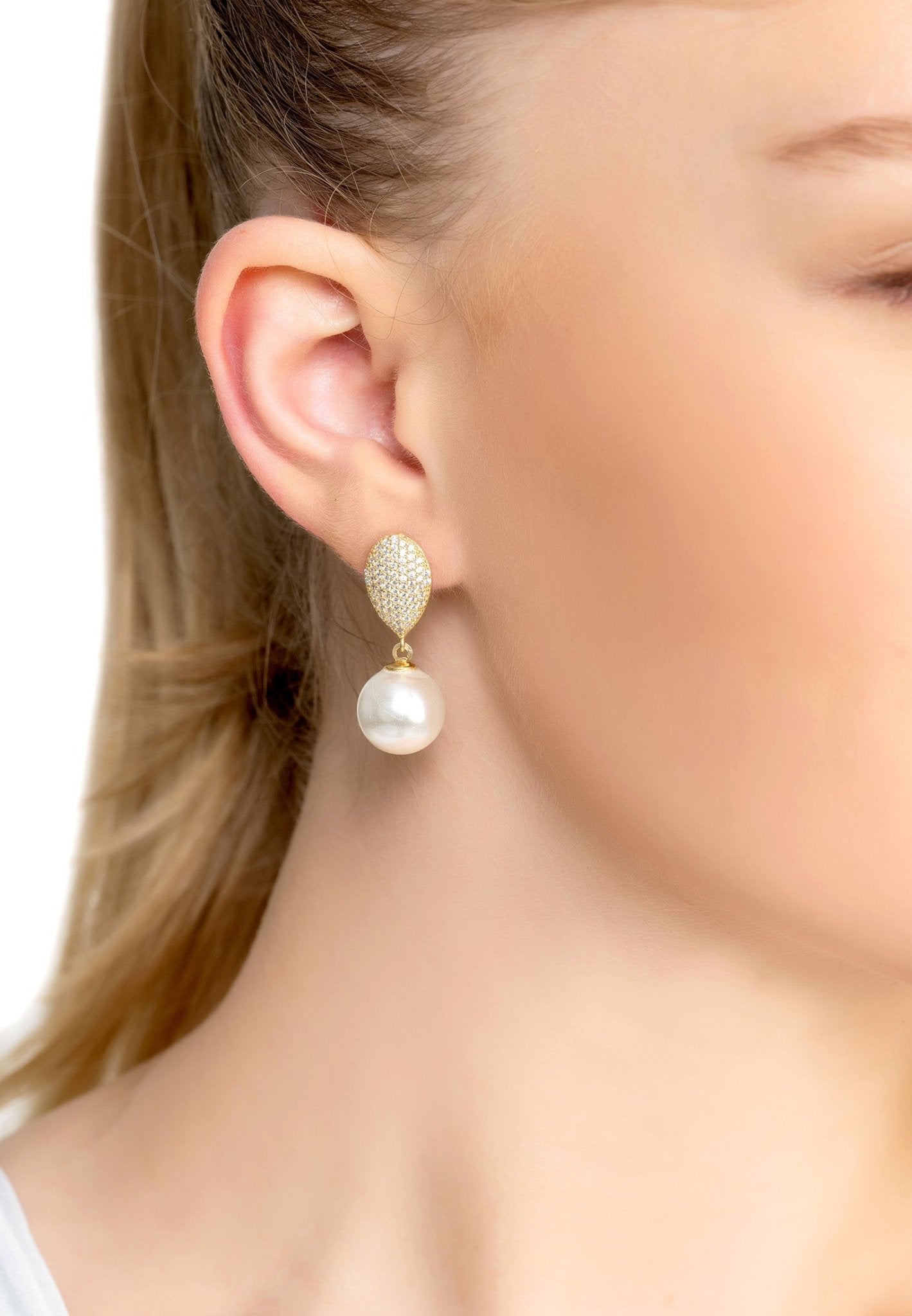 Pearl Classic Drop Earrings in Gold - Accessory101