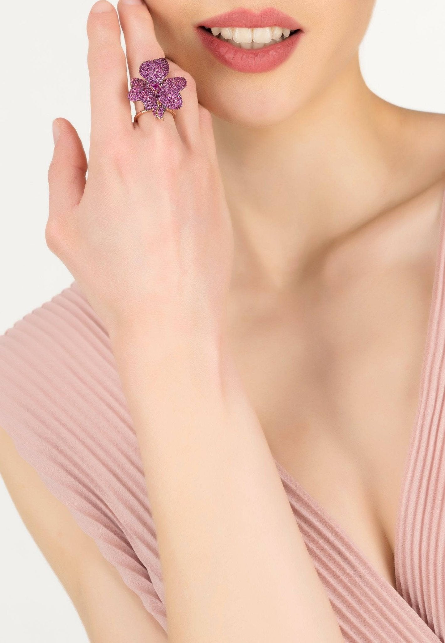 Flower cocktail ring rosegold ruby
