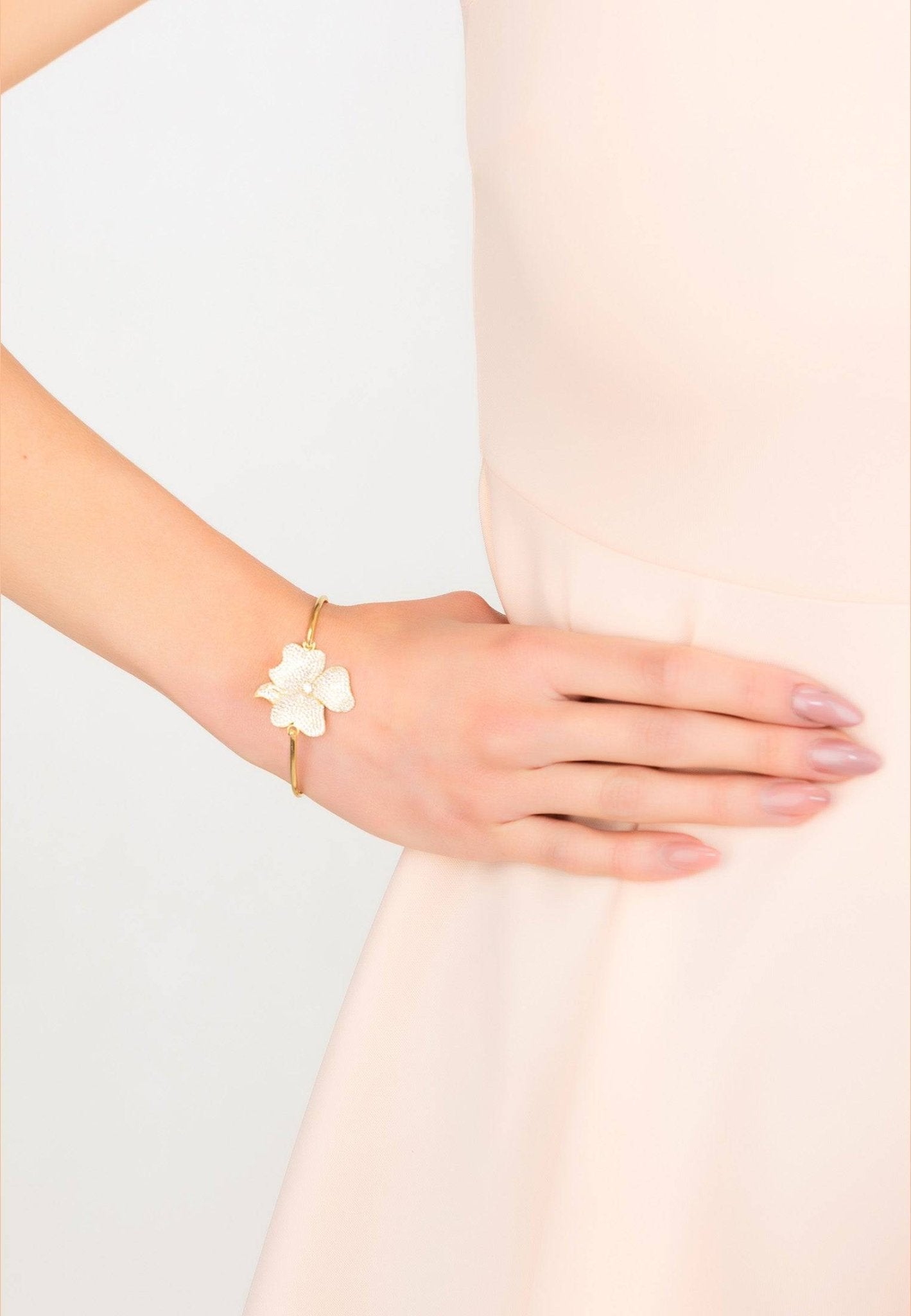 Flower statement cuff bracelet in gold