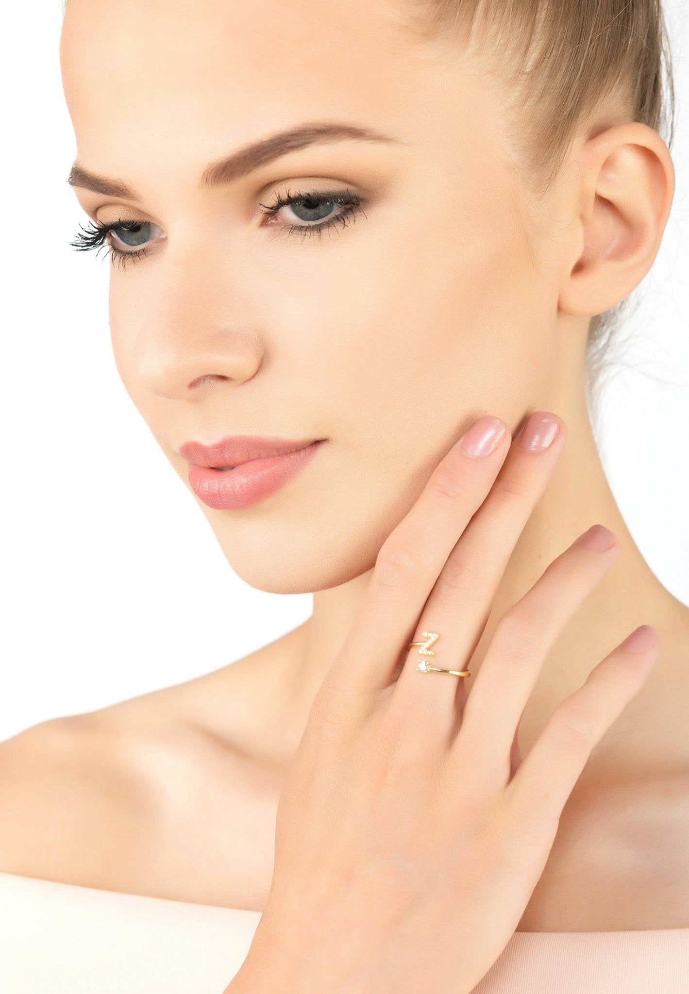 Initial ring gold Z
