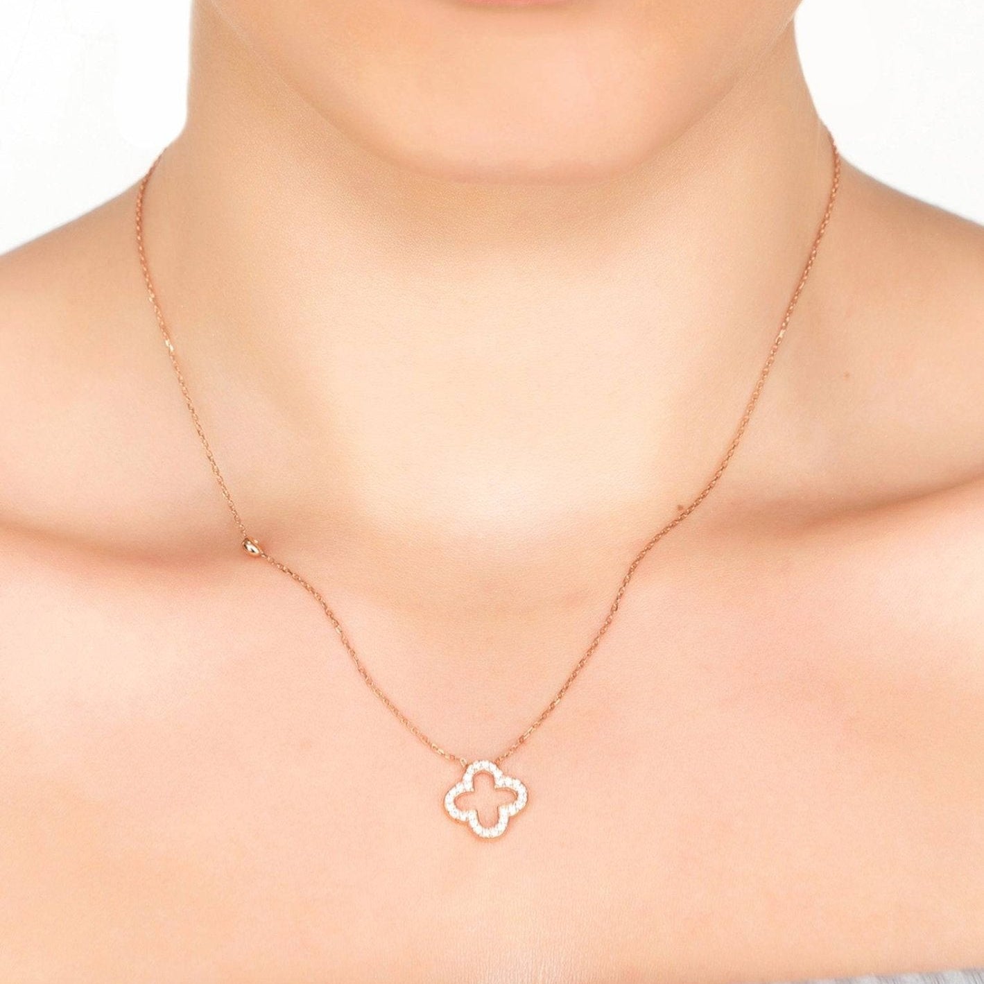 Open Clover Pendant Necklace Dipped in Gold