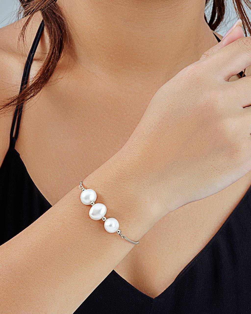 Triple pearl slider bracelet