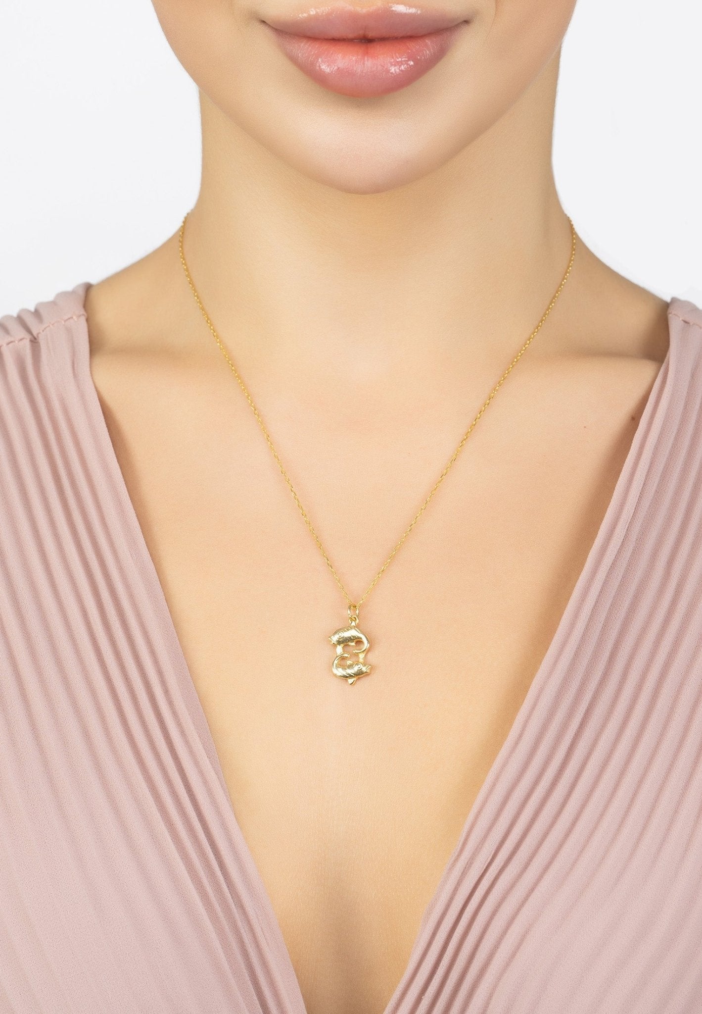 Pisces Zodiac Necklace in Gold-Plated Silver - Accessory101