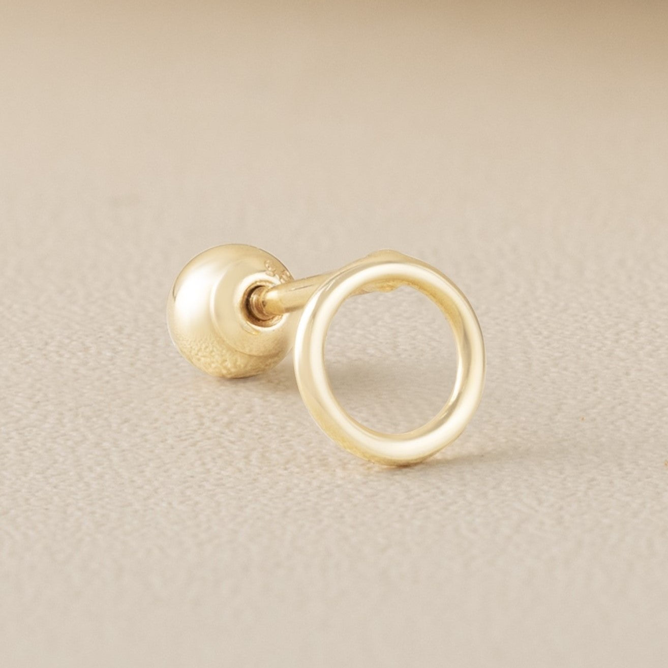 Roundie Piercing in Yellow Gold