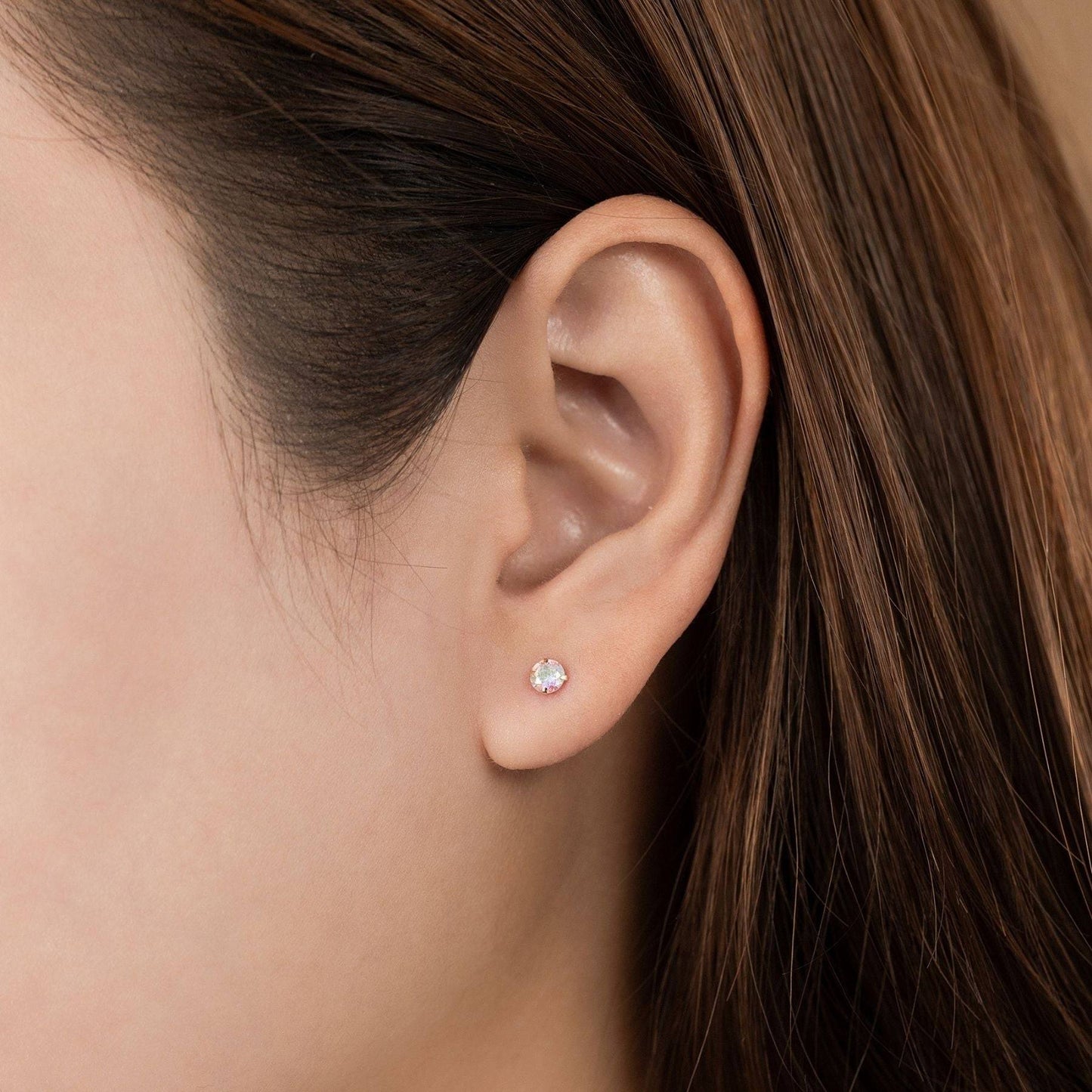 Aurora Glow Piercing in Gold