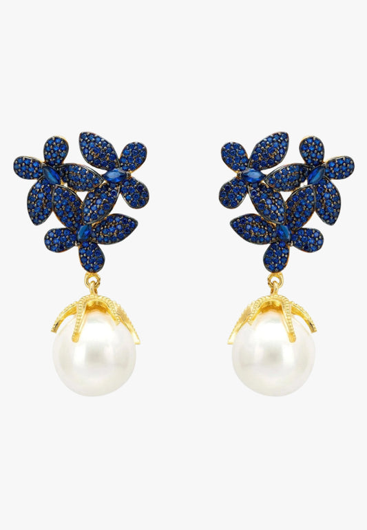 Floral elegance pearl earrings in blue