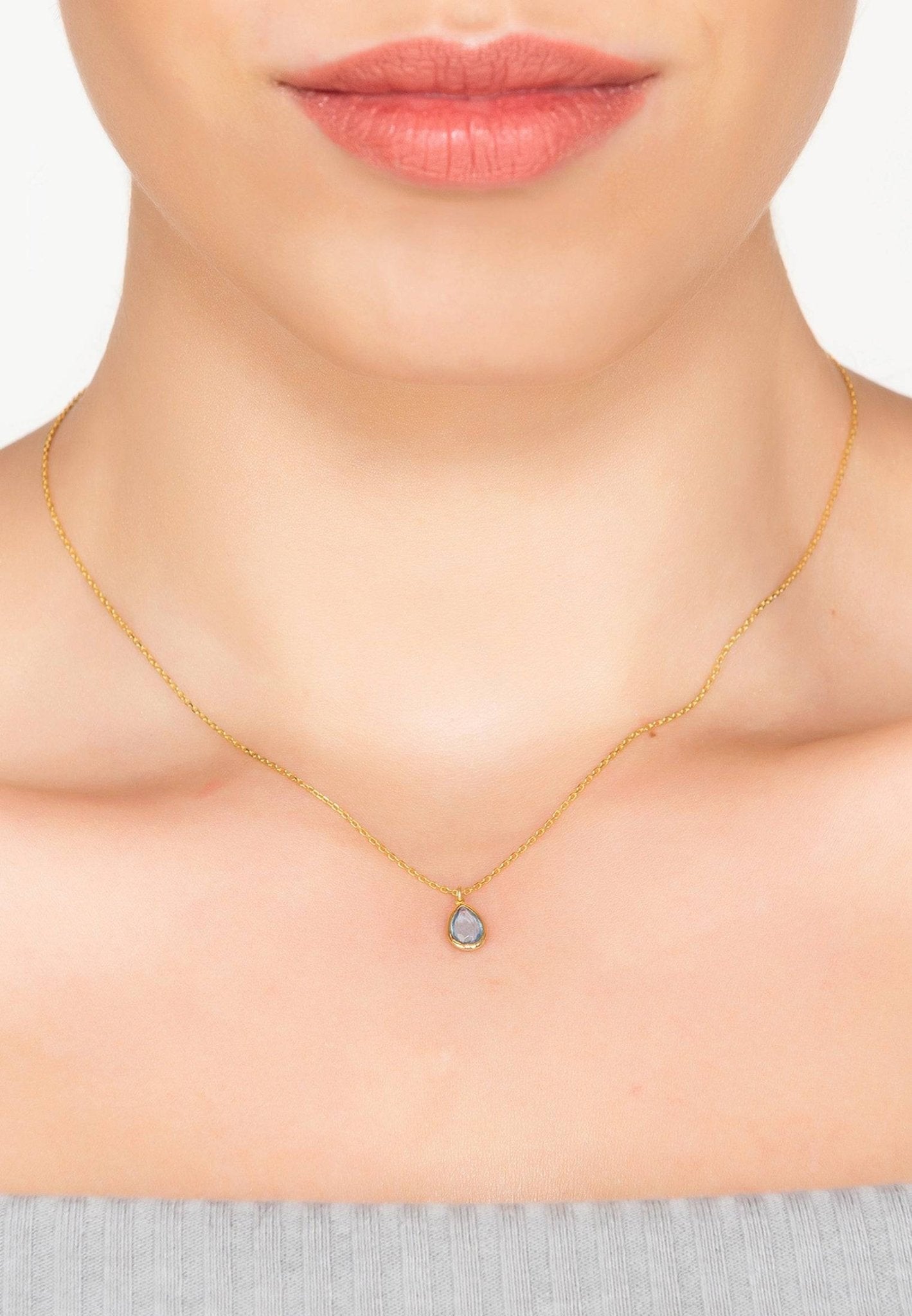 Pisa mini teardrop necklace gold blue topaz